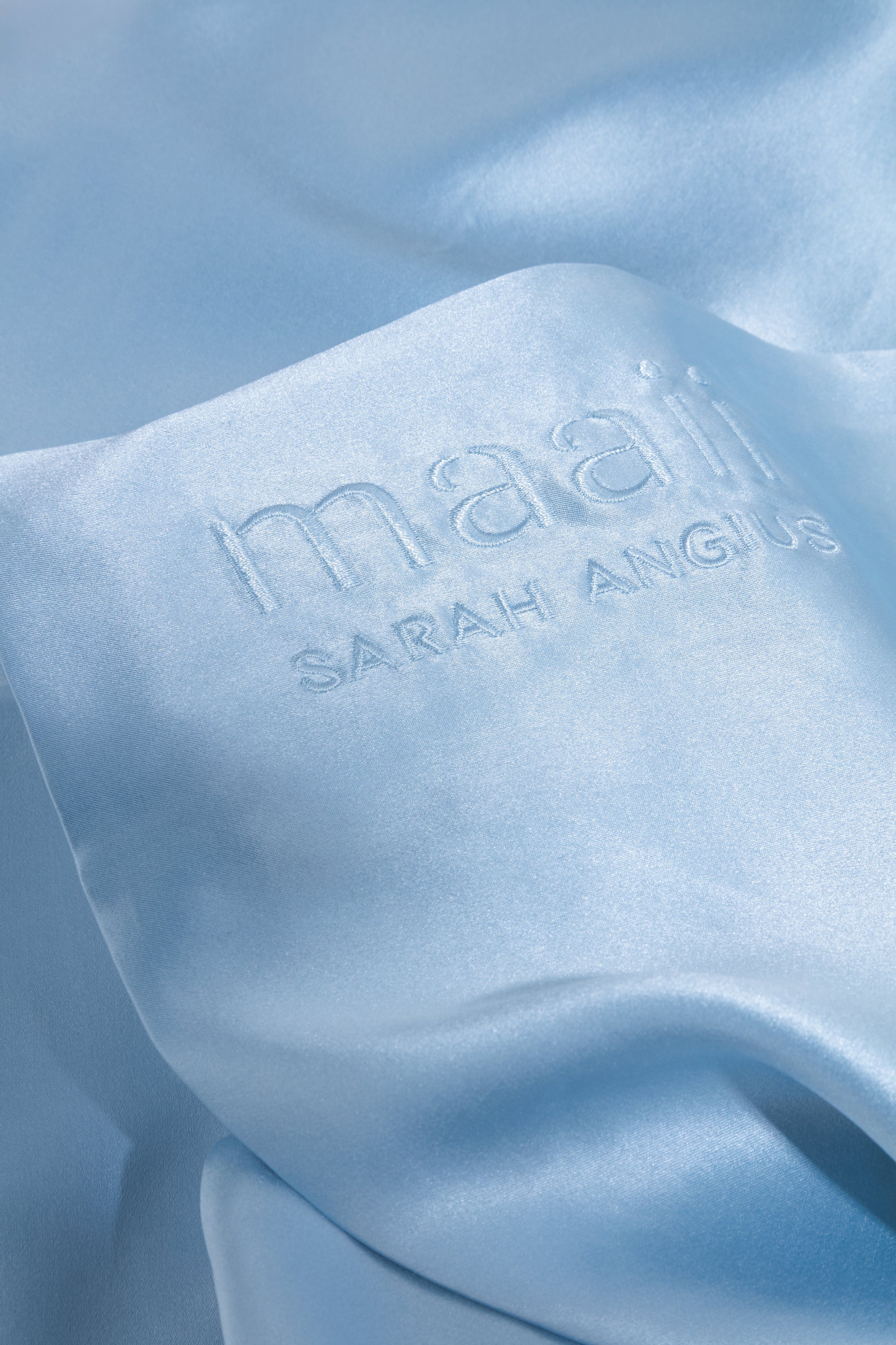 Maaii Silk Pillowcase